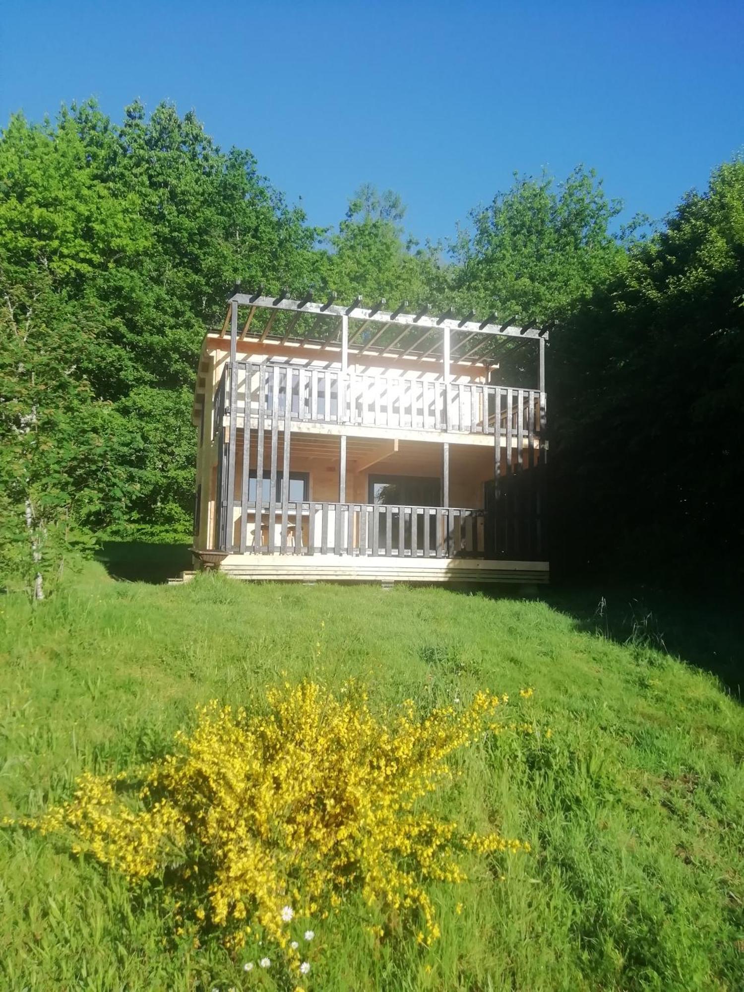 Le Village Des Monedieres Chamberet Exterior foto